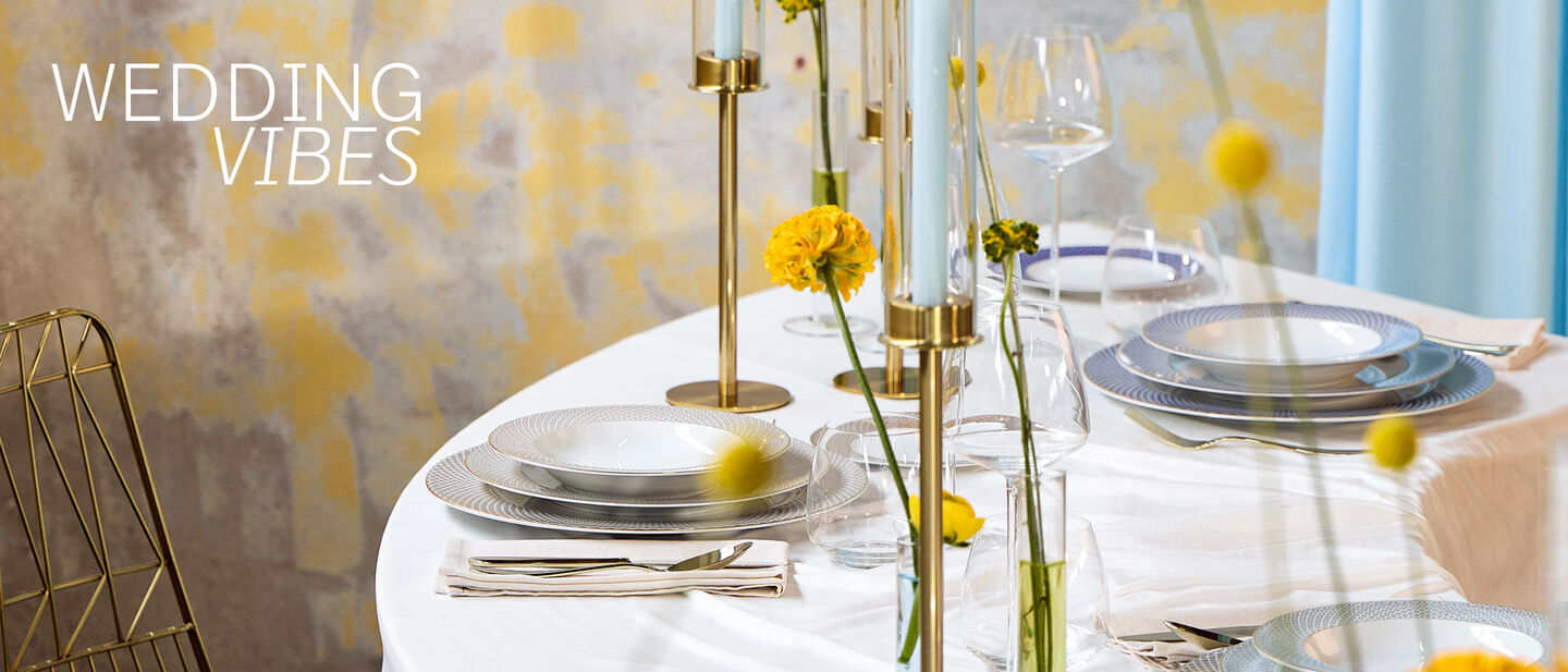 Sch&ouml;n gedeckter Hochzeitstisch mit Rosenthal Francis Carreau