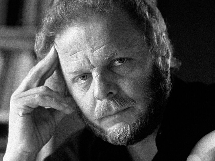 Potrait of designer Timo Sarpaneva