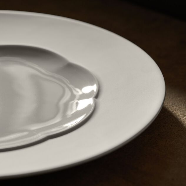 Plate 28 cm mat image number 2